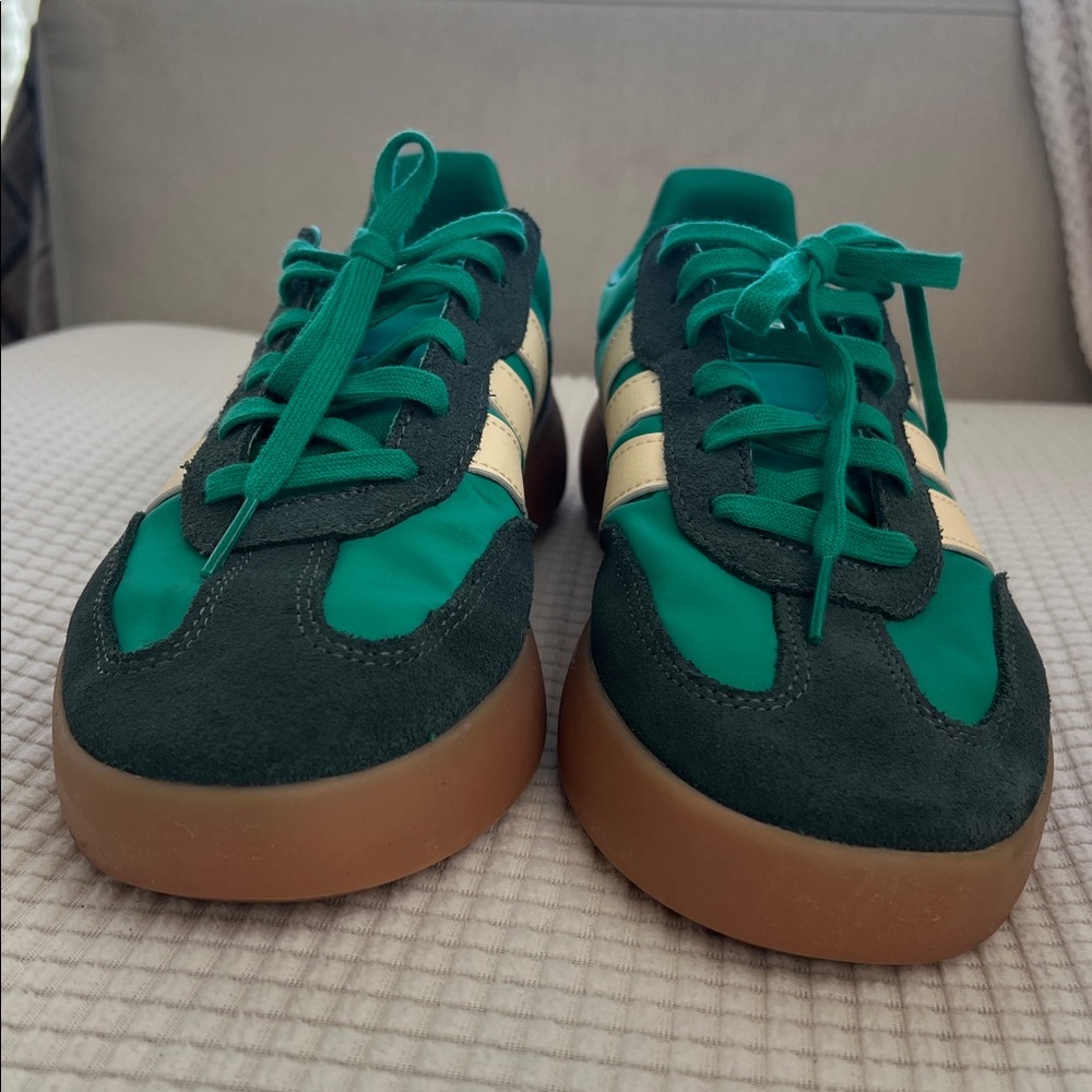 Adidas Barreda Decode men’s 8 women’s 10
Green - Picture 3 of 6